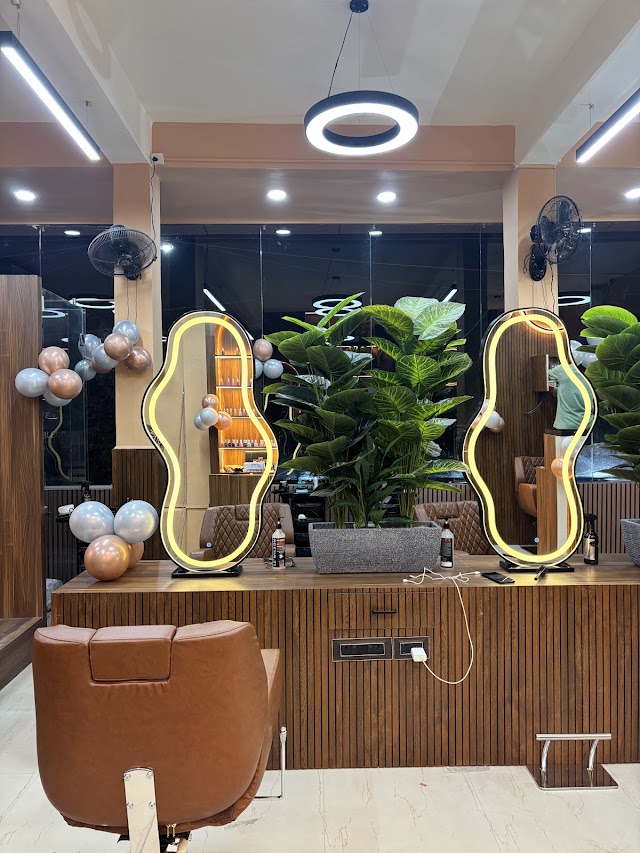 Cozy Comb Unisex Salon Kammanahalli