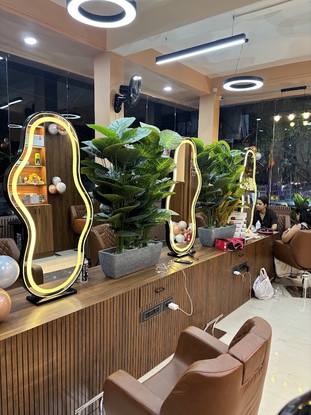Cozy Comb Unisex Salon Kammanahalli