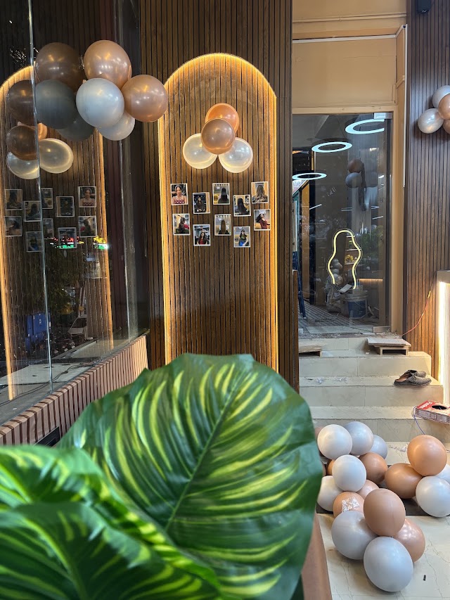 Cozy Comb Unisex Salon Kammanahalli